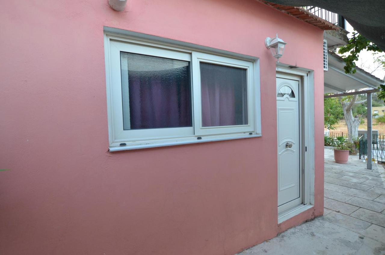 Domenica House Apartment Kondaraina Luaran gambar