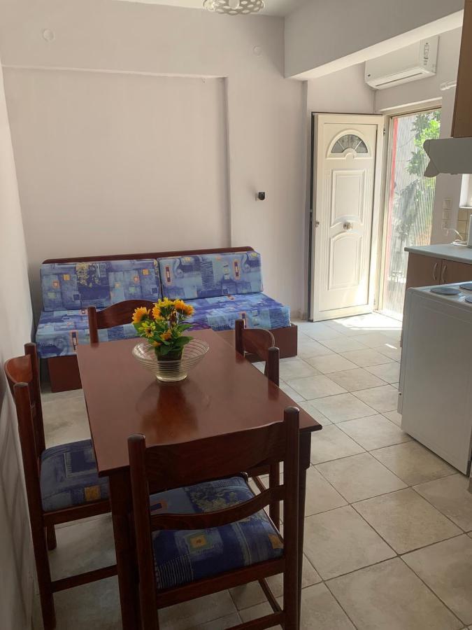 Domenica House Apartment Kondaraina Luaran gambar